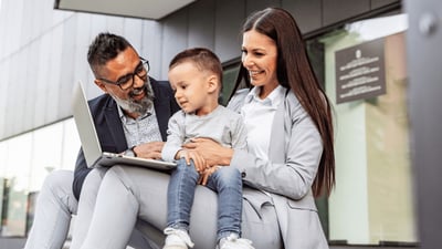 Conseils pour les parents qui travaillent : concilier carrière et famille